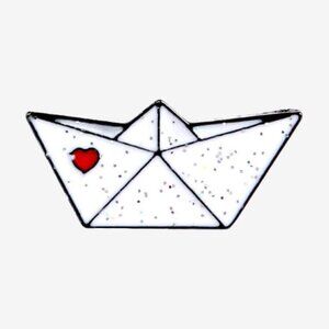 ORIGAMI BOAT SPARKLING OIL DRIPPED ENAMEL PIN LAPEL PIN BROOCH NWT